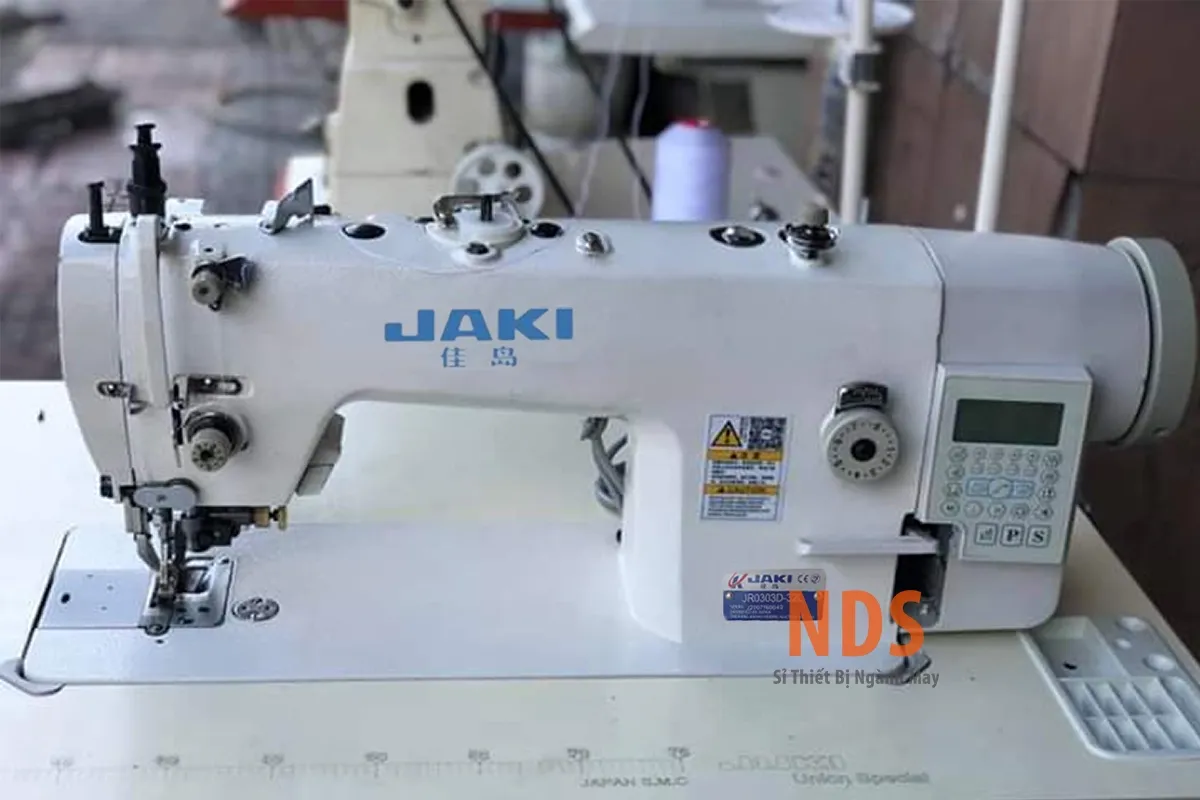  Máy may 1 kim mô tơ liền trục Jaki JR0303D